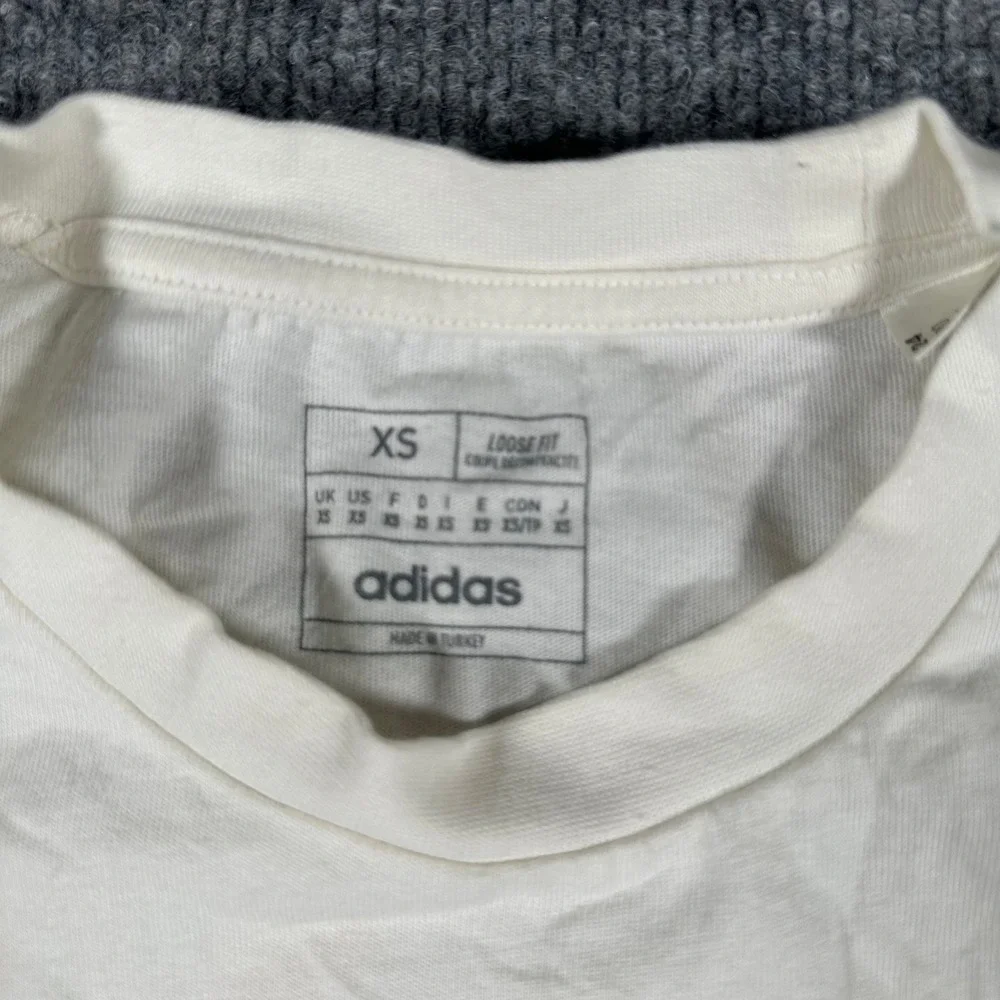adidas paris graphic